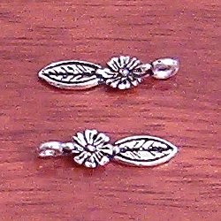 Lot of 2 Sterling Silver Charm Leaf 2 cm 1.2 gram ID # 5783