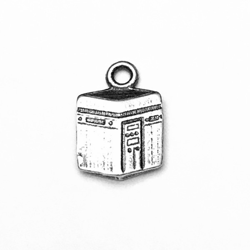 Sterling Silver Charm Pendant Holy Kaaba 13 mm 0.8 gram ID # 6936 - Click Image to Close