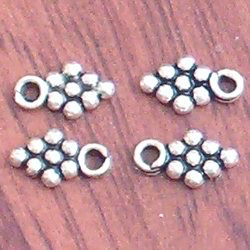 Lot of 7 Sterling Silver Charm grape 7 mm 1 gram ID # 3036